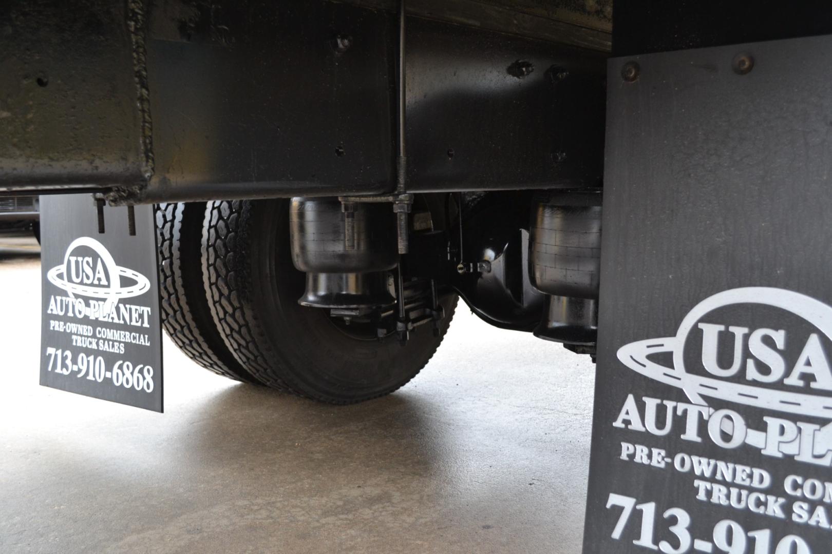 2020 WHITE /BLACK FREIGHTLINER M2-106 with an CUMMINS B6.7L 260HP engine, ALLISON 2100HS AUTOMATIC transmission, located at 9172 North Fwy, Houston, TX, 77037, (713) 910-6868, 29.887470, -95.411903 - 32" EXTENDED CAB SLEEPER, 26FT BOX, 13FT CLEARANCE, HEIGHT 103" X WIDTH 102", WALTCO 3,000LB ALUMINUM LIFT GATE, 26,000LB GVWR NON CDL, E-TRACKS, DUAL 50 GALLON FUEL TANKS , POWER WINDOWS, LOCKS, & MIRRORS, CRUISE CONTROL, HEATED MIRRORS, - Photo#8